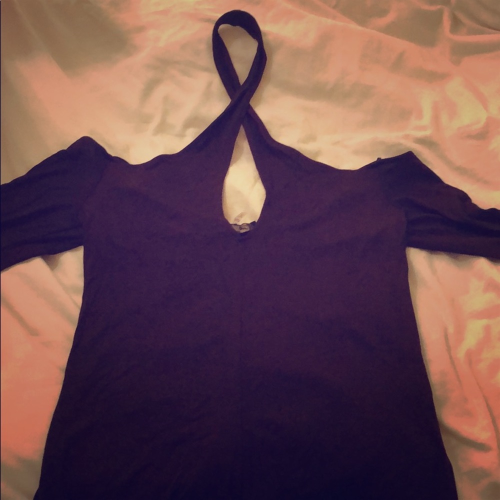 Laila Jayde Key Hole Top